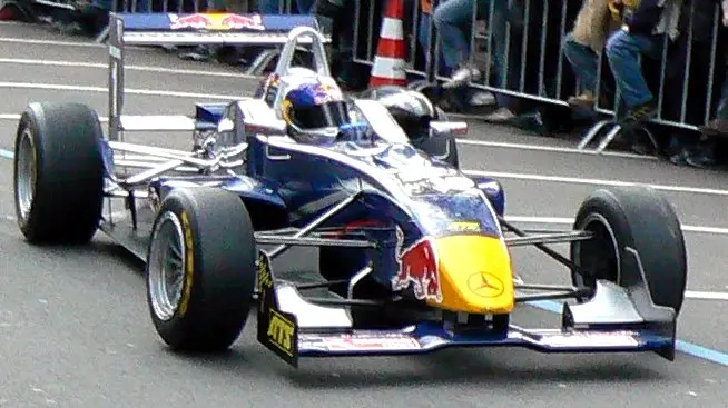 Dallara F305