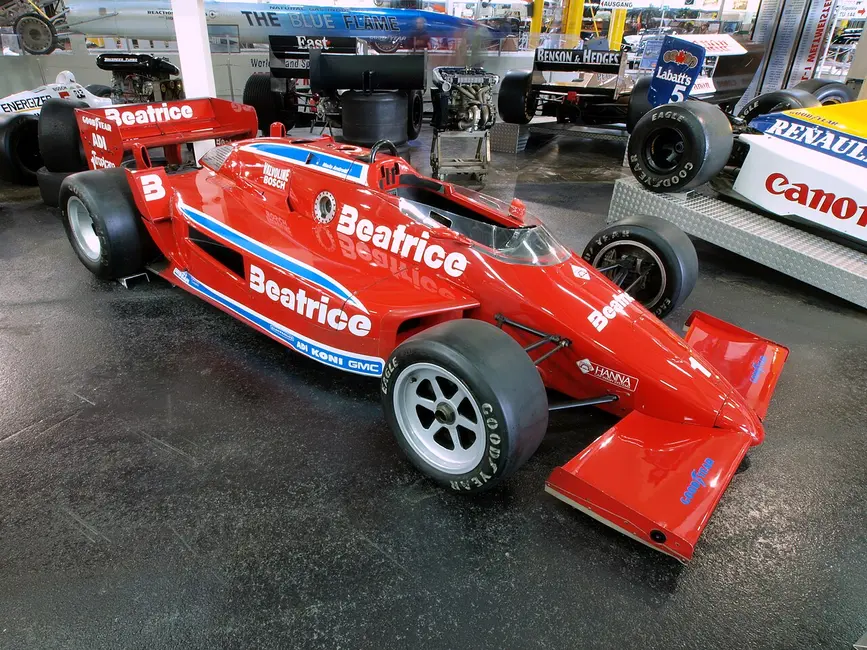 Lola Cars Lola T900