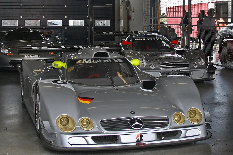 HWA Mercedes-Benz CLR