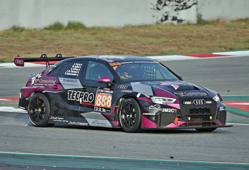 Audi RS 3 LMS
