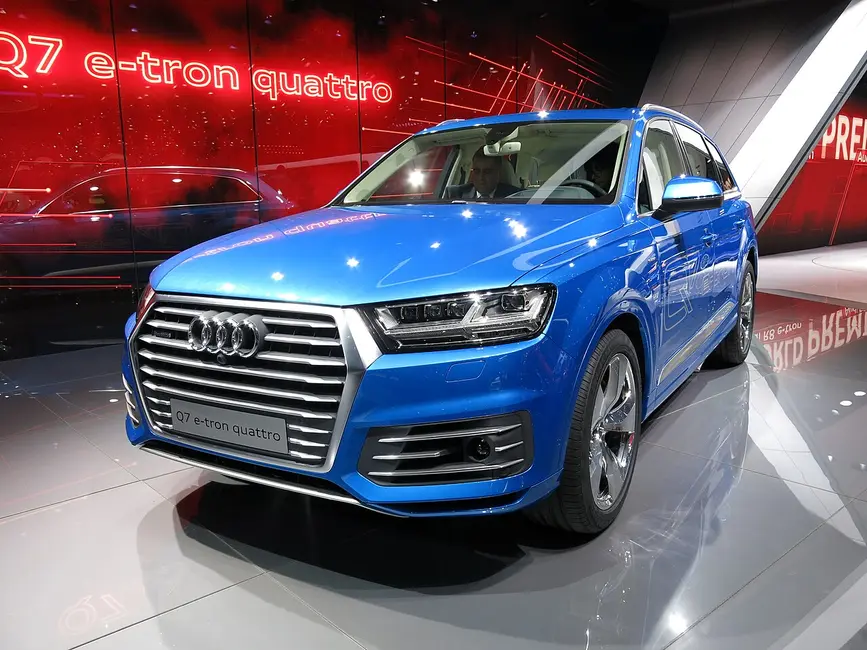 Audi Q7 e-tron