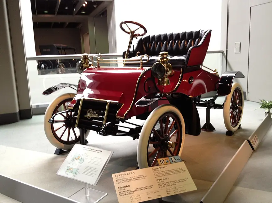 Cadillac Runabout and Tonneau