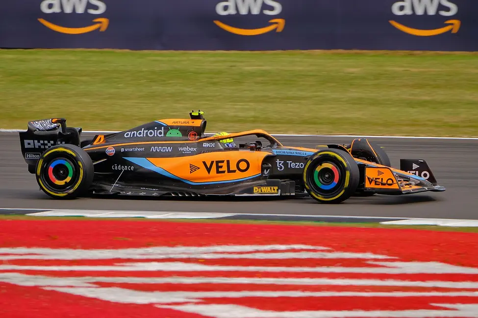 McLaren MCL36