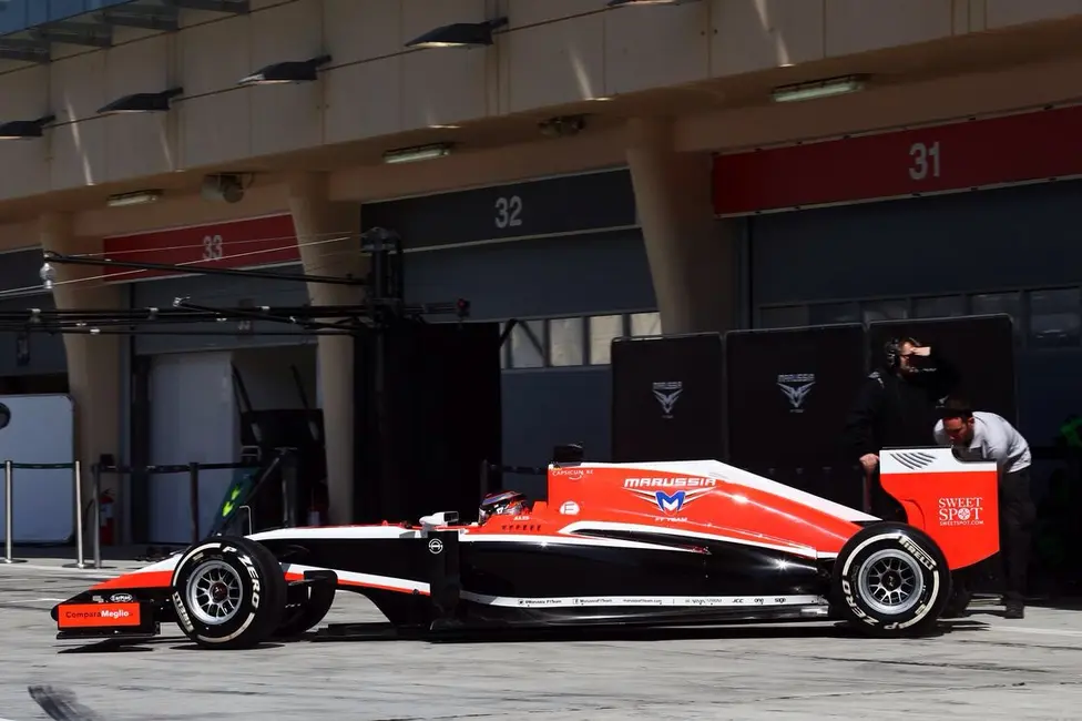 Marussia MR03