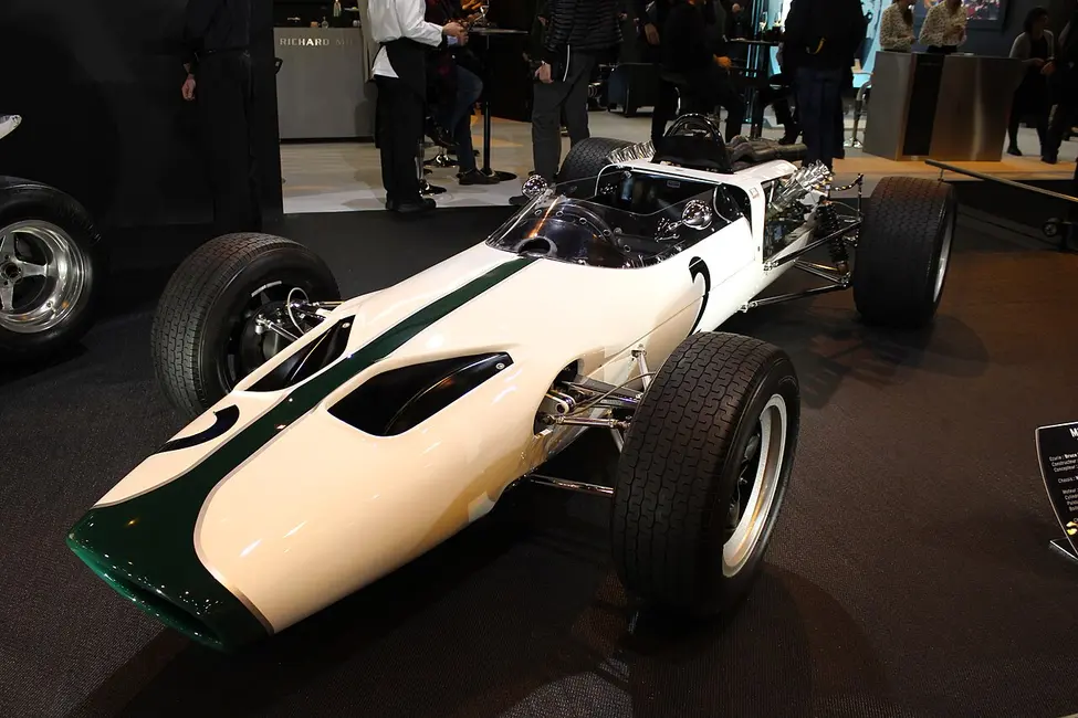 McLaren M2B