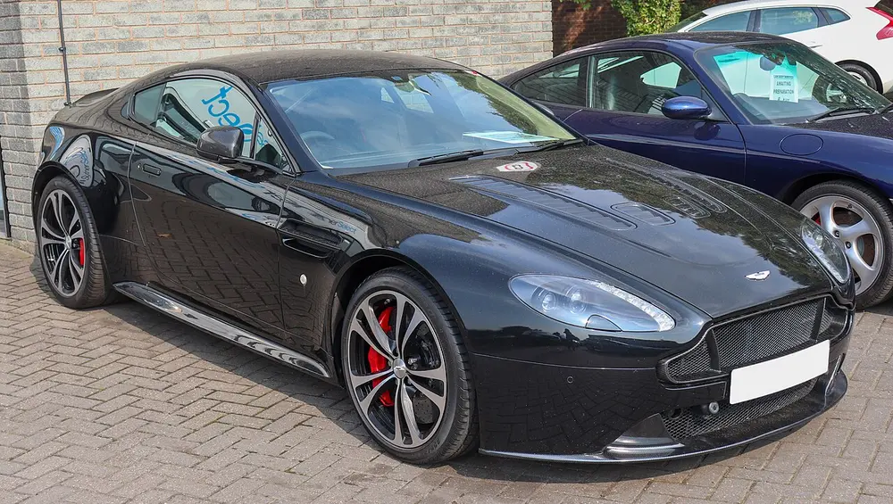 Aston Martin V12 Vantage RS